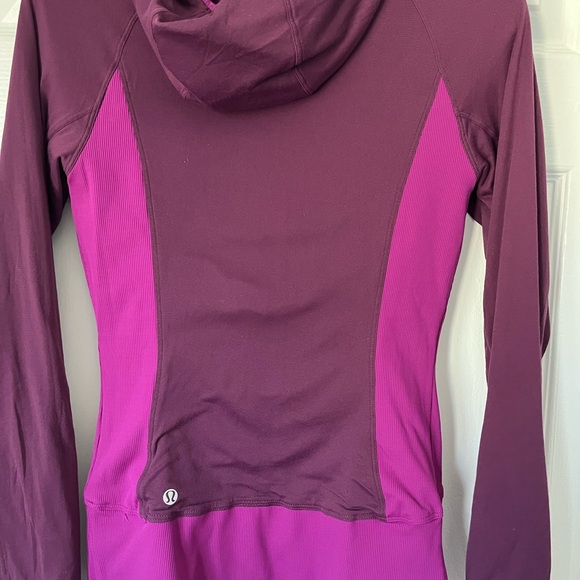 Lululemon Sweater (Size 6) - Picture 9 of 13